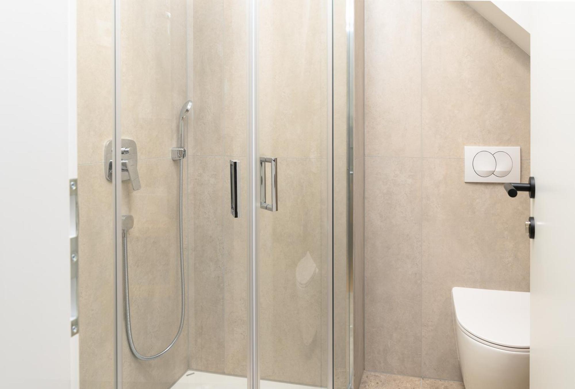 Lilija Apartments Trzin Экстерьер фото