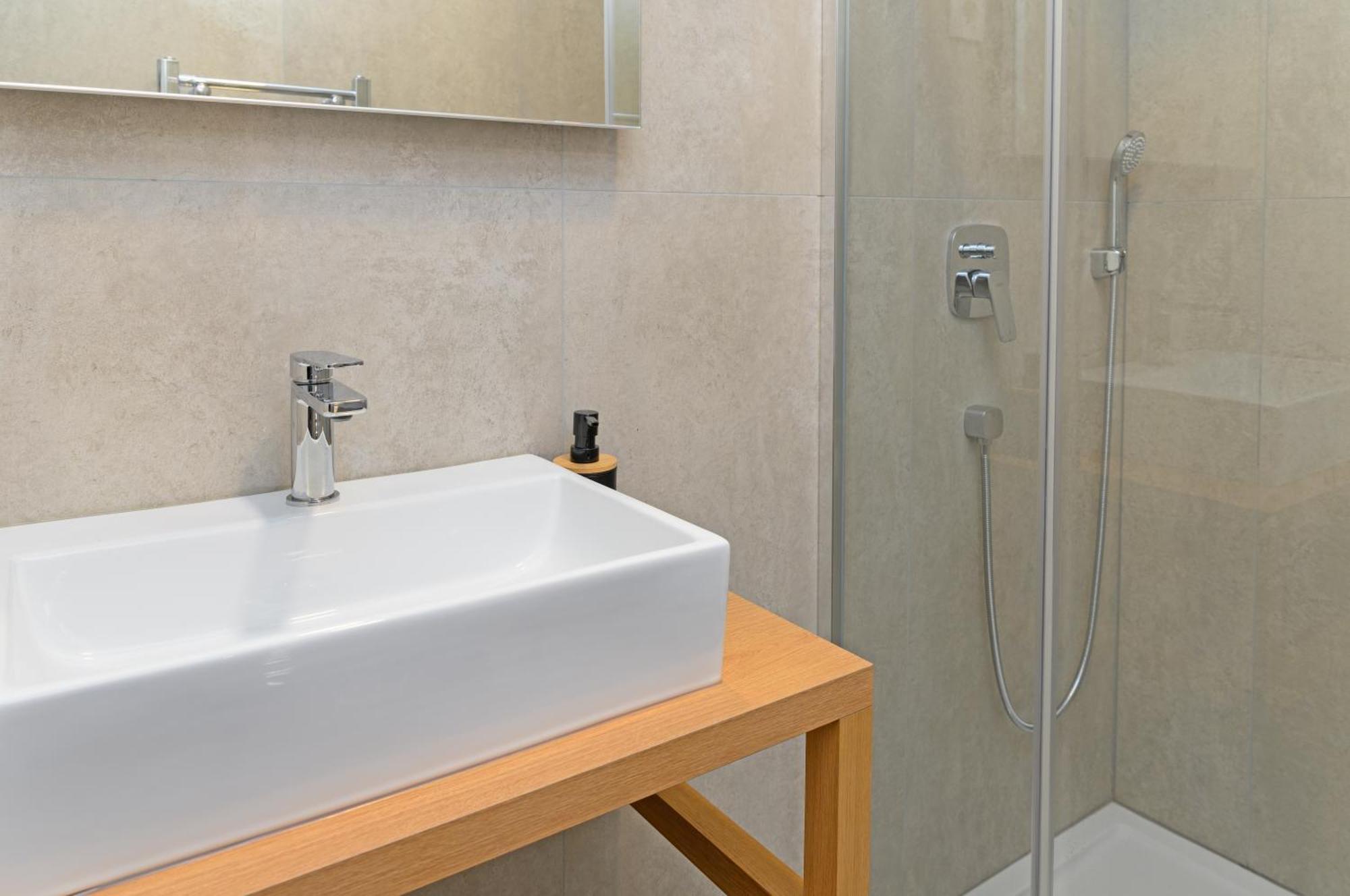 Lilija Apartments Trzin Экстерьер фото